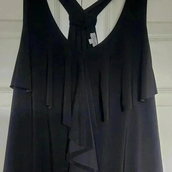 Kismet Sleeveless Stretchy Tank - Picture 3 of 11